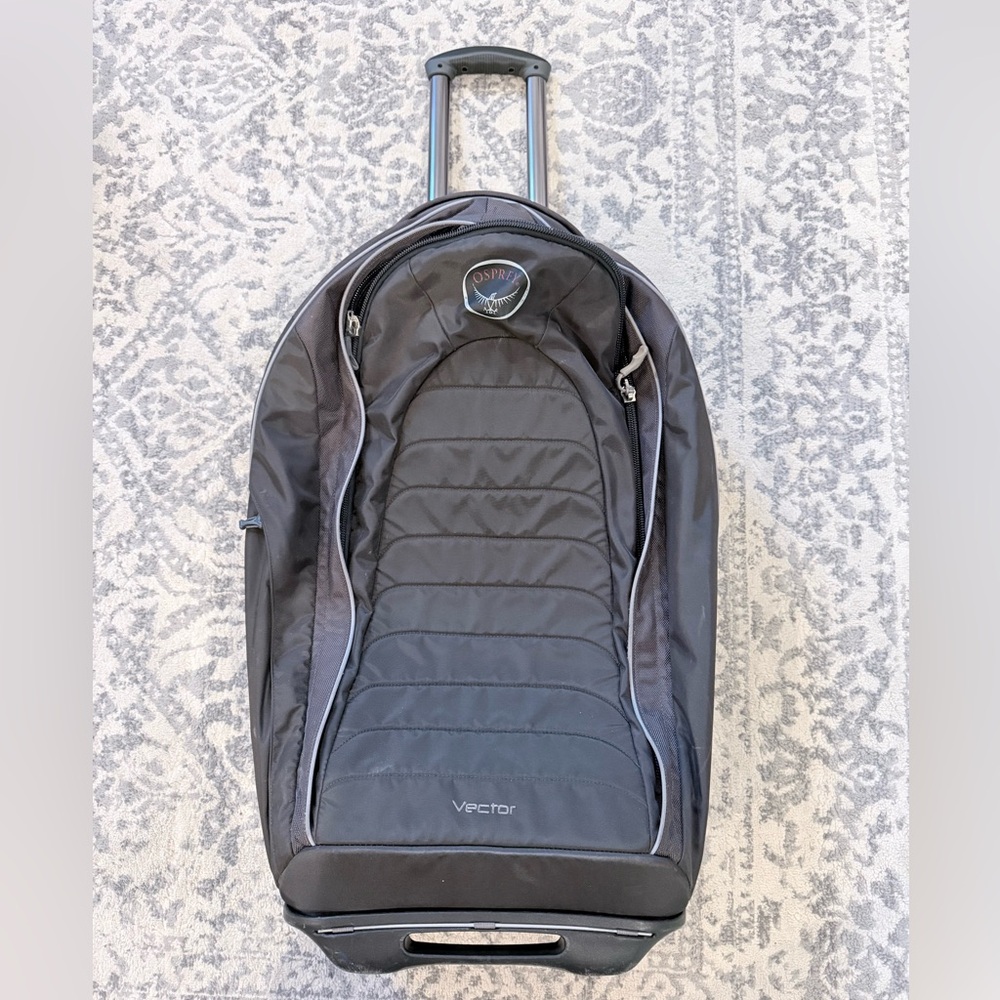 Osprey Black Rolling Travel Bag